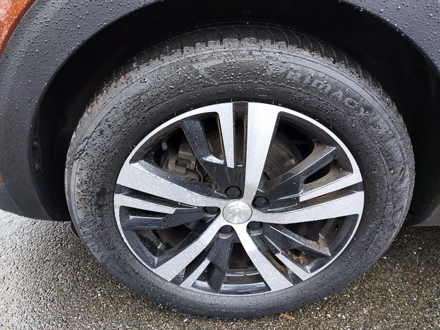 Peugeot-3008-HK67VXX-19